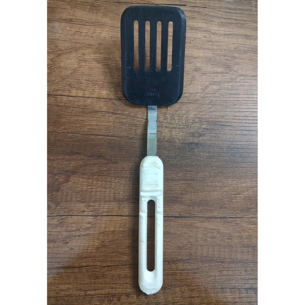Vintage Bonny Nylon Spatula Black Slotted White Handle Made In USA U34